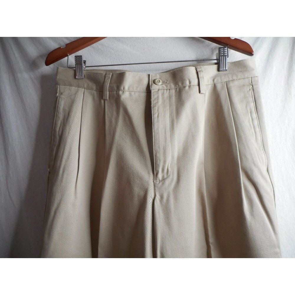 Vintage Eddie Bauer Sz 33W darker beige Pleated front 100% cotton chino pants - Picture 2 of 6